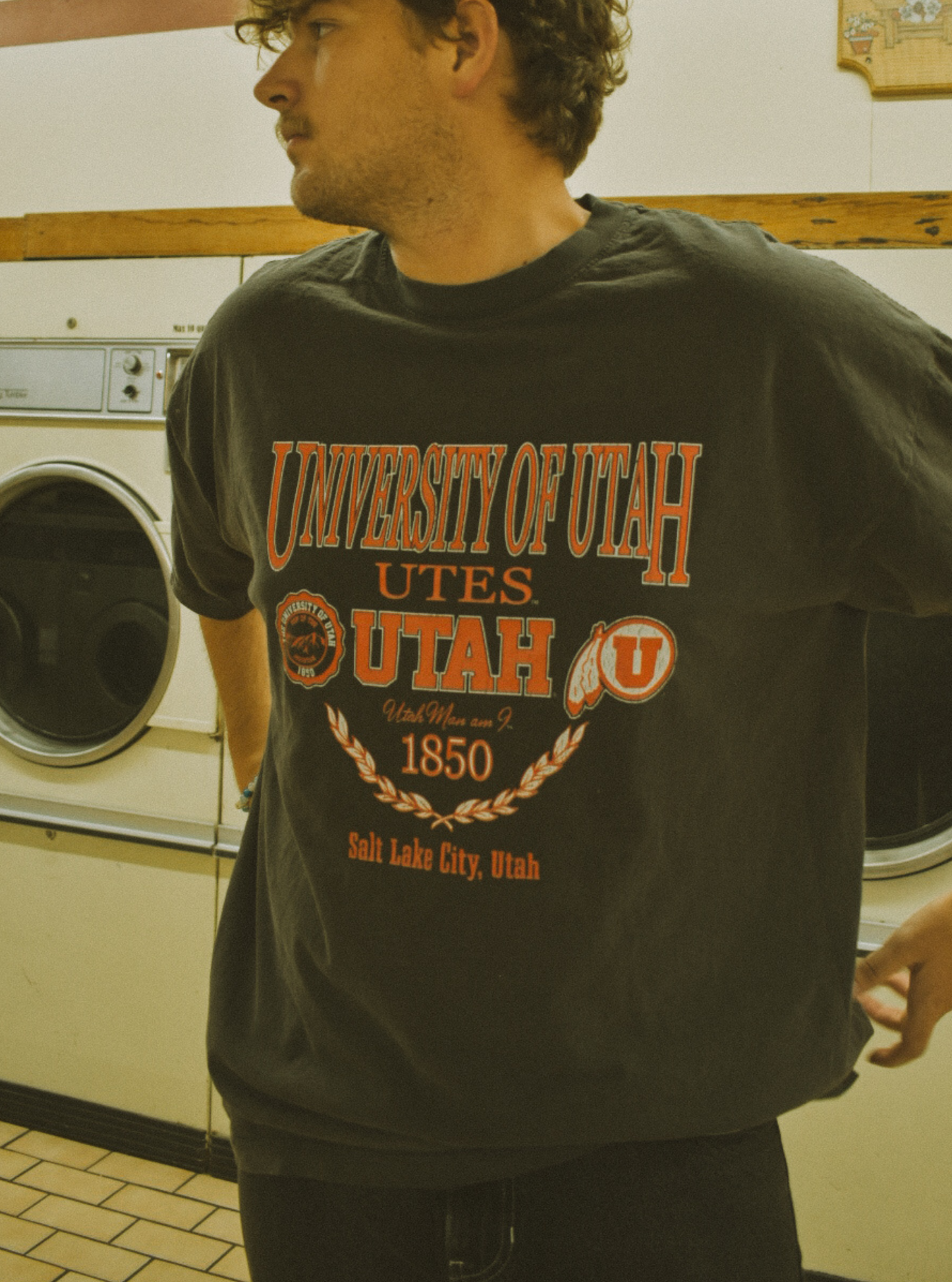 Utah - Vintage Black Tee