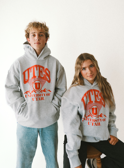 Utes - Classic Hoodie - HVYweight